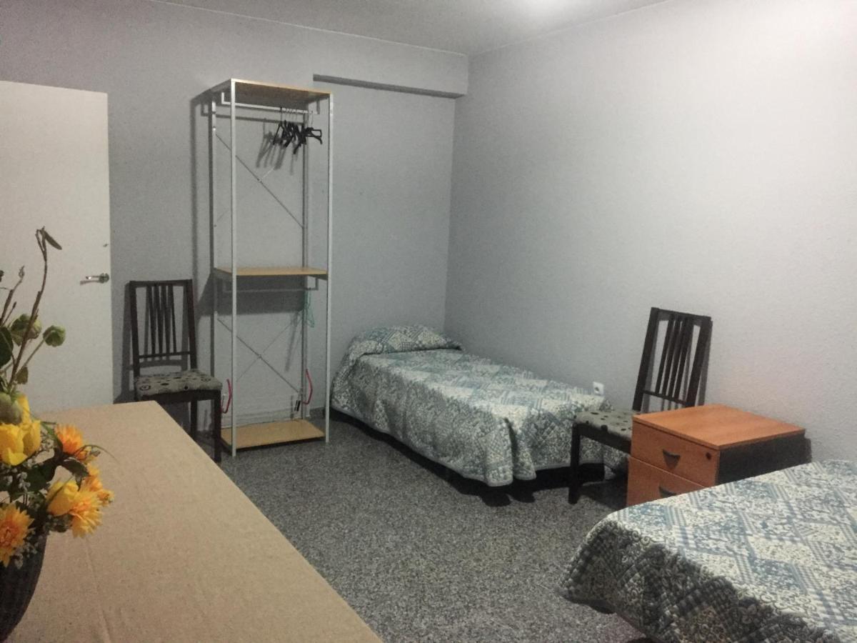 Habitacion Renfe Аликанте Экстерьер фото